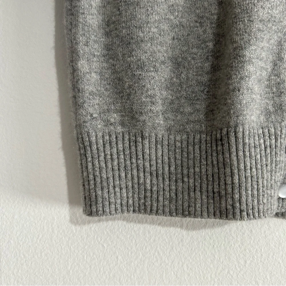 J. Crew Cashmere Grey Cardigan Sweater Small Preppy Classic Minimalist Timeless